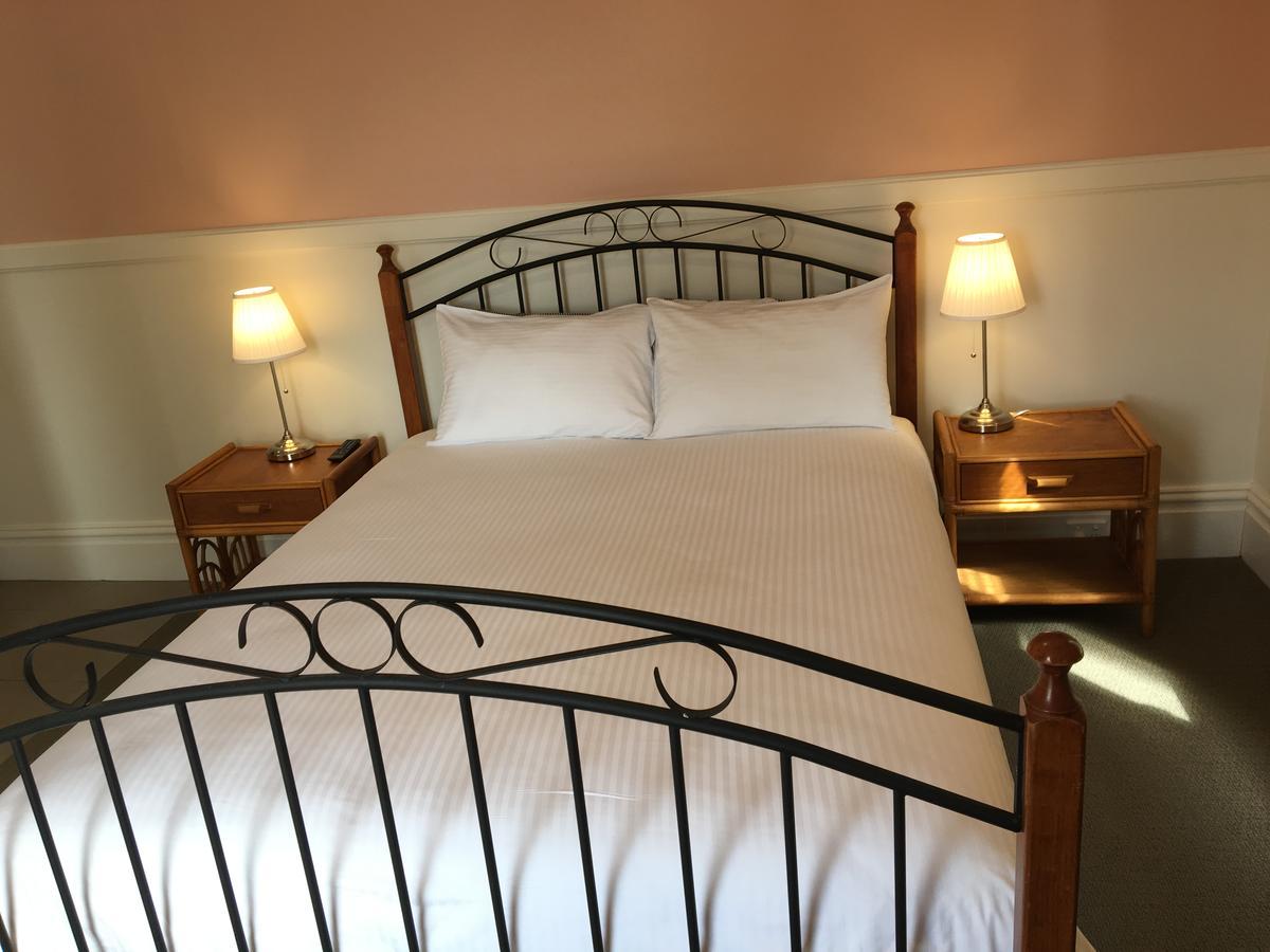 Settlers Arms Hotel Dungog Dış mekan fotoğraf